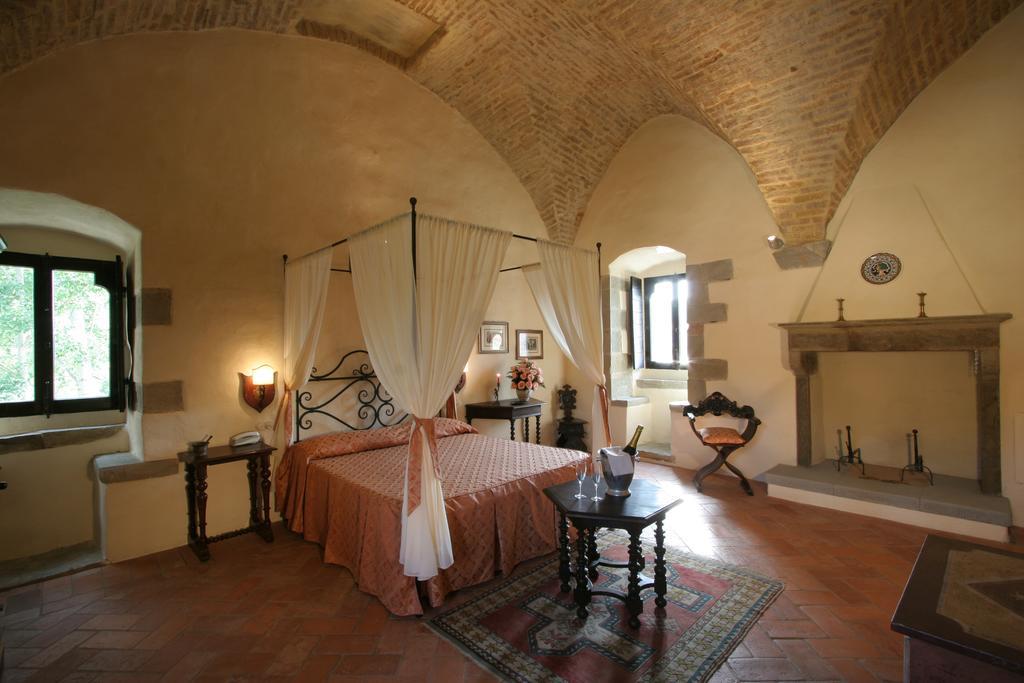 Relais Torre Santa Flora Hotel Subbiano Exterior photo