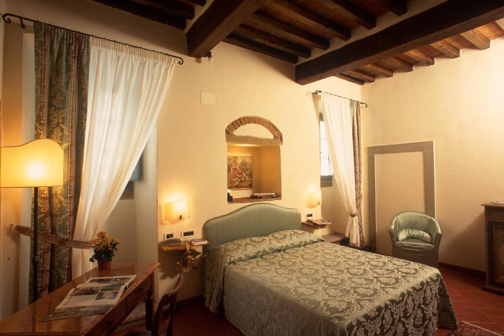 Relais Torre Santa Flora Hotel Subbiano Exterior photo